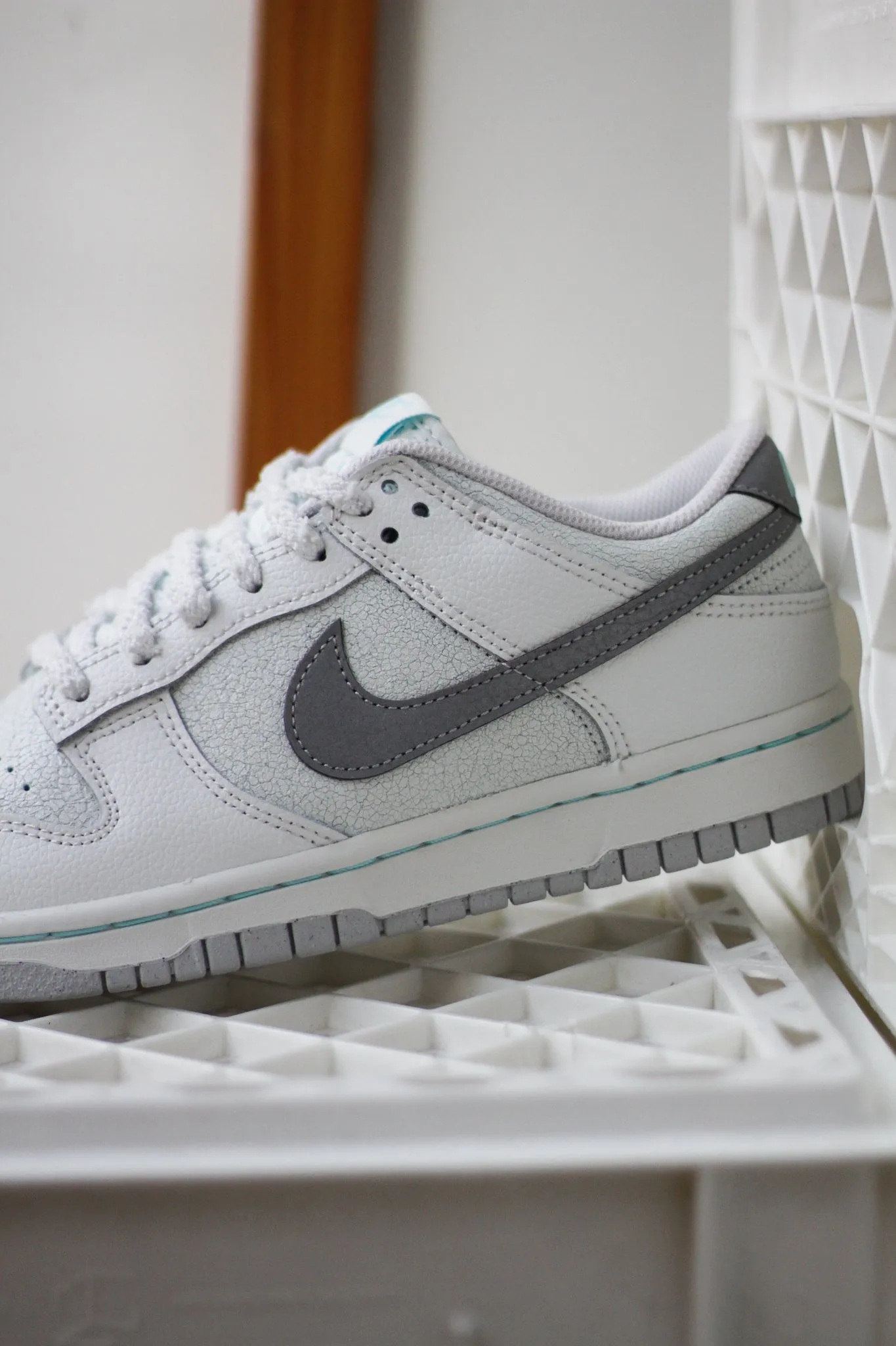 DUNK LOW RETRO PRM "SUMMIT WHITE"