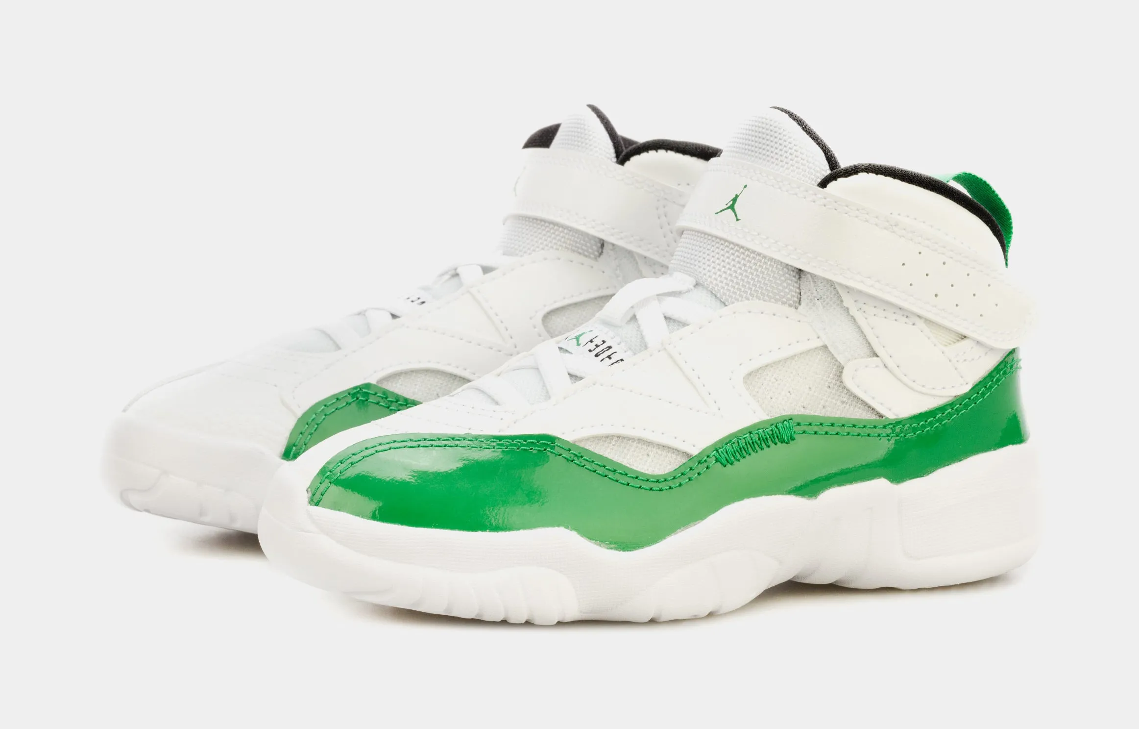 Two Trey Grade School Basketball Shoes (White/Green)